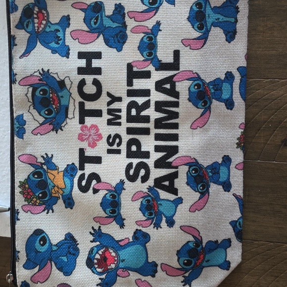 Stitch Accessory Set - Picture 2 of 11